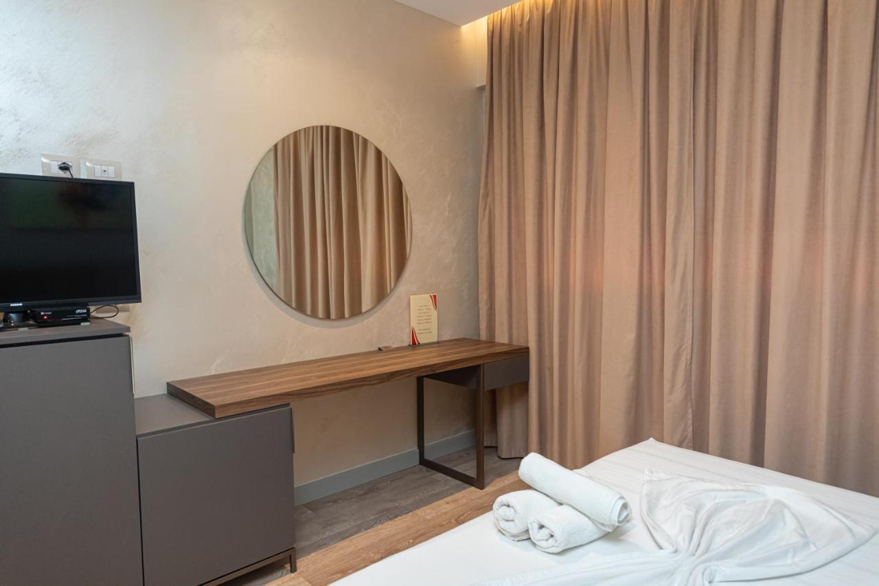 Novus Rooms Vlorë Екстериор снимка