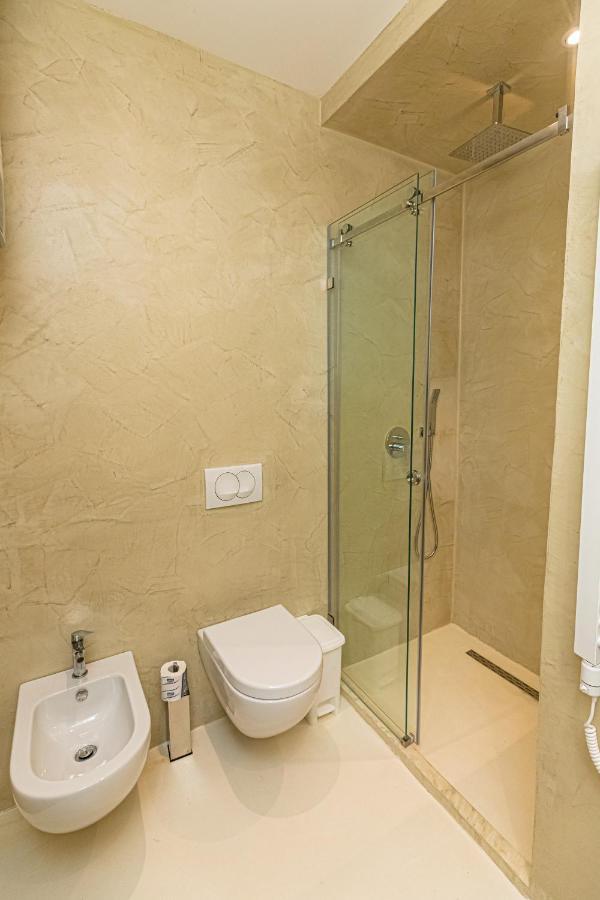 Novus Rooms Vlorë Екстериор снимка